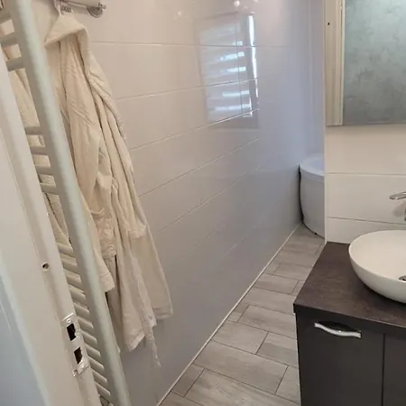 3 Semidecomandat Apartman Năvodari